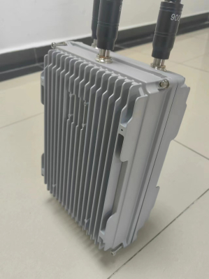 Двухканальный автомобильный подавитель FPV БПЛА