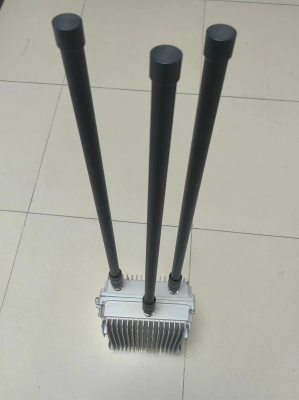 Двухканальный автомобильный подавитель FPV БПЛА